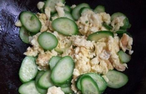 圆形的瓜怎样吃,圆形瓜果的多样食法探索