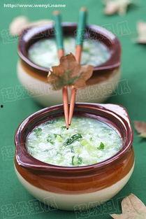 今日头条青菜粥热量,低热量养生早餐新选择”